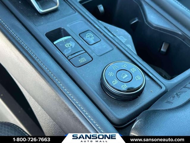 2024 Nissan Pathfinder S