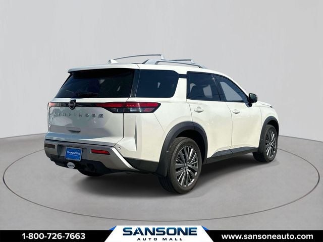 2024 Nissan Pathfinder SL