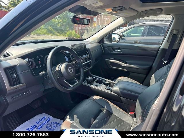 2024 Nissan Pathfinder Platinum