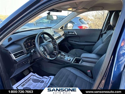 2023 Mitsubishi Outlander PHEV SE