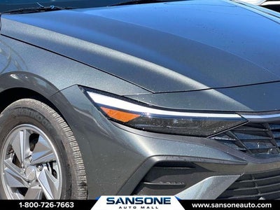 2025 Hyundai Elantra SE