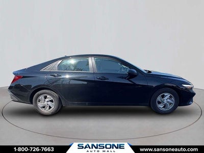 2025 Hyundai Elantra SE