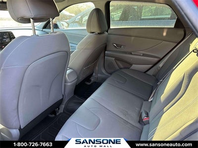 2022 Hyundai Elantra SEL