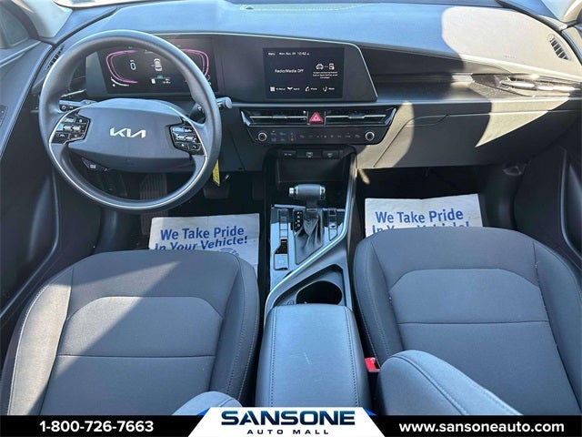 2023 Kia Niro LX