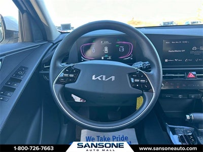 2023 Kia Niro LX