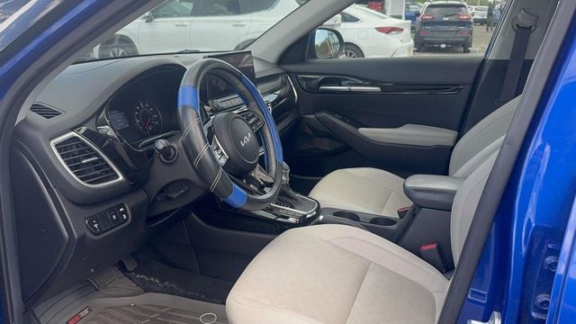 2022 Kia Seltos EX