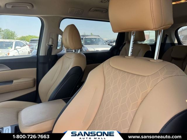 2024 Kia Carnival LX