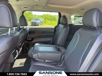 2025 Kia Carnival SX