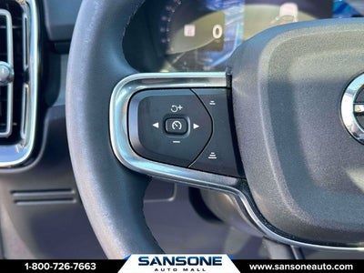 2024 Volvo XC40 B5 Plus Dark Theme